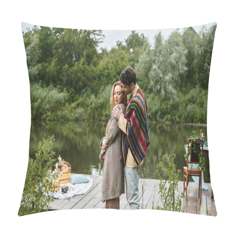 Personality  A Man And A Woman, Dressed In Boho Style Clothes, Embrace Lovingly On A Dock In A Green Park On A Romantic Date. Pillow Covers