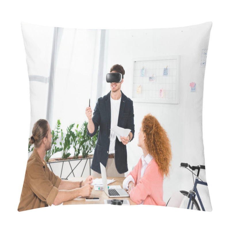 Personality  Smiling Businessman With Virtual Reality Headset Holding Pen And Papers And Friends Looking At Him  Pillow Covers