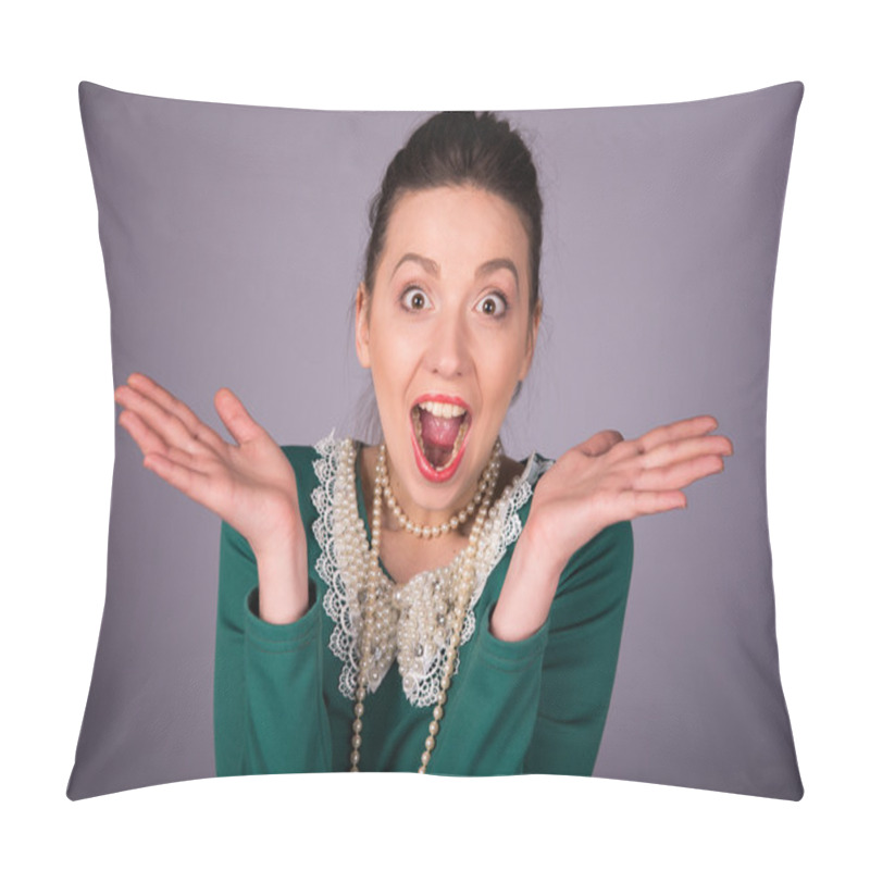 Personality  Stylish Woman With Pearls Pillow Covers