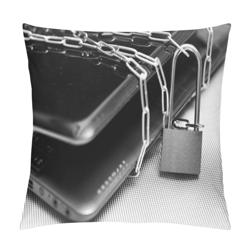 Personality  World Day Without Internet Pillow Covers