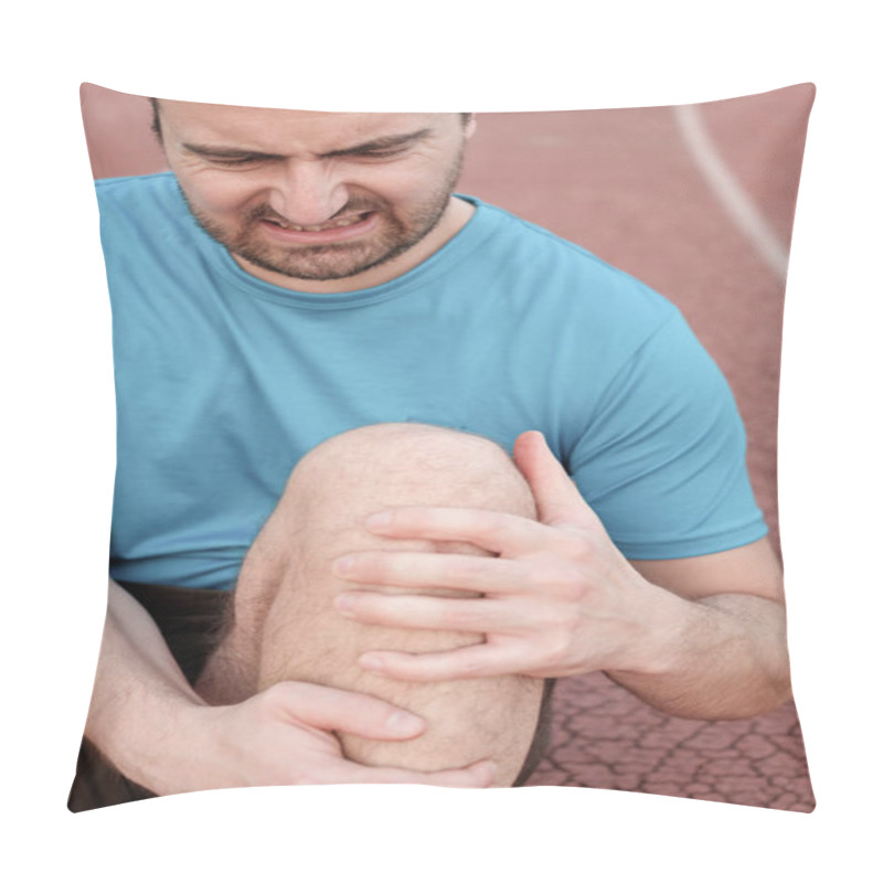 Personality  Runner With Injured Knee On  Track Pillow Covers