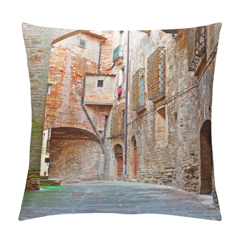 Personality  Todi Pillow Covers