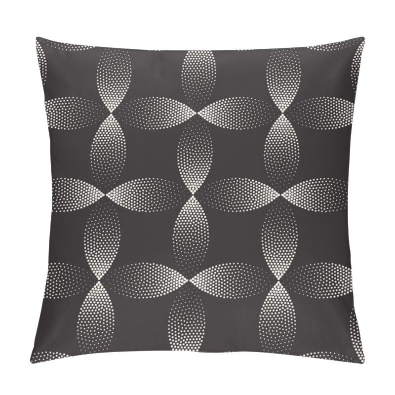 Personality  Vector Seamless Black And White Stippling Arc Circle Shapes Gradient Halftone Dot Work Pattern Pillow Covers