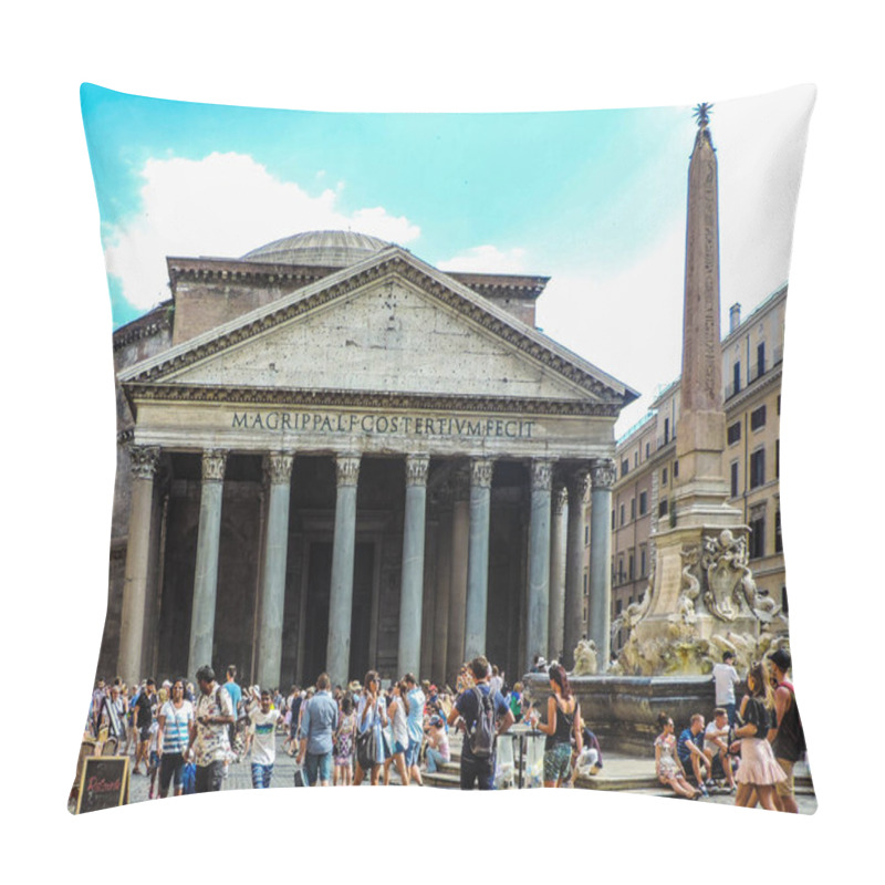 Personality  Rome, Italy, June 2017 - View Of The Pantheon At Rome Pillow Covers