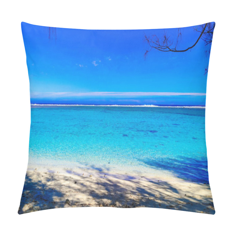 Personality  Beach. White Sand, Turquoise Water, Clear Sky. Idyllic Tropical Paradise. Escape From Everyday Life. Cook Islands. Pillow Covers