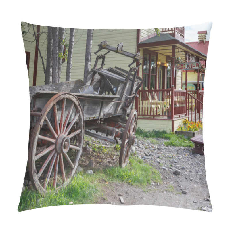 Personality  Old Carriage Near Beautiful Building Pillow Covers