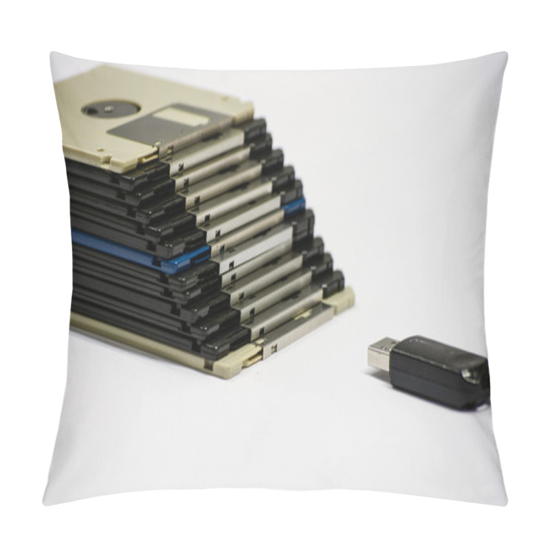 Personality  Old Floppy Disks Scared By Usb Flash Memory Pillow Covers