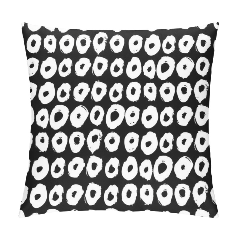 Personality  Hipster Style Pattern With Doughnut Like Shapes Pillow Covers