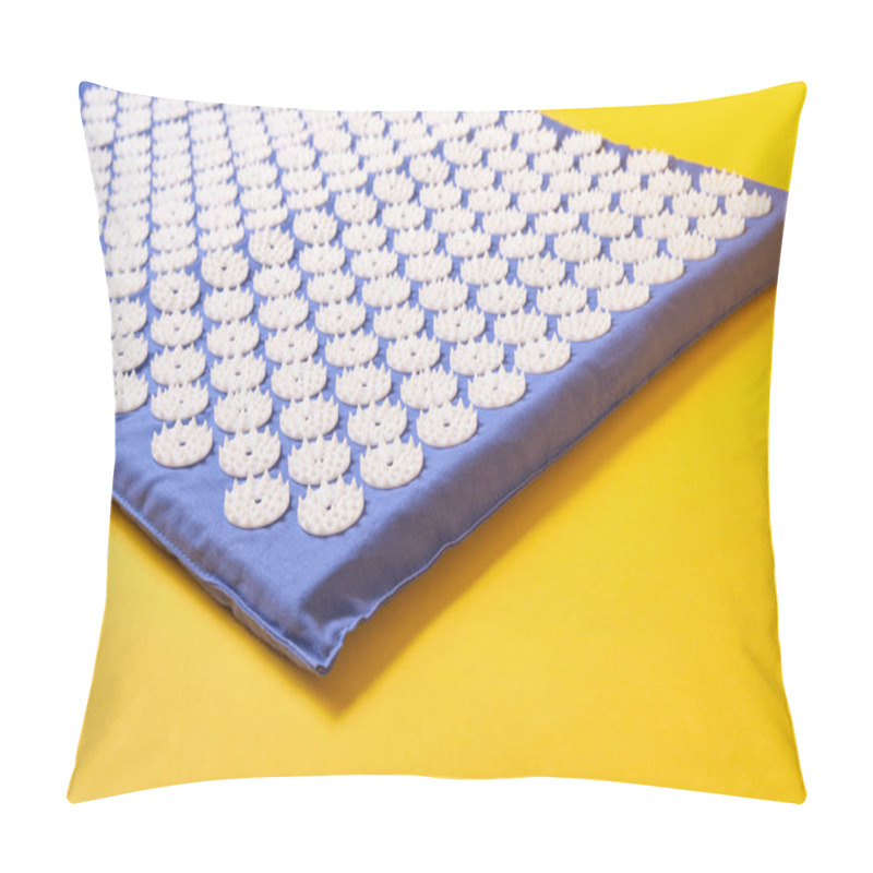 Personality  Blue Massage Acupuncture Mat With White Massage Tips, Massage Mat For Relaxation And Treatment Pillow Covers