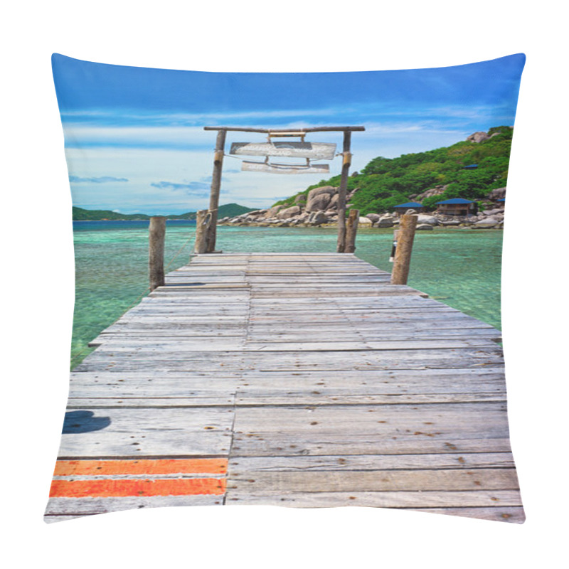 Personality  Nangyuan Island REsort In Ko Tao Thailand Pillow Covers