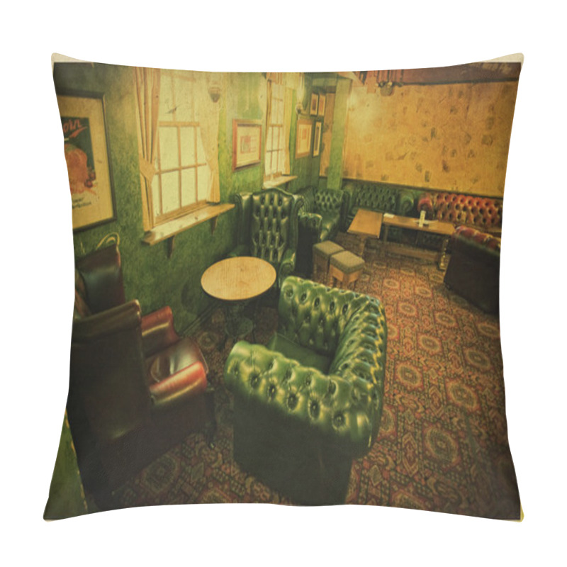 Personality  Old Brittish Pub Interior Pillow Covers