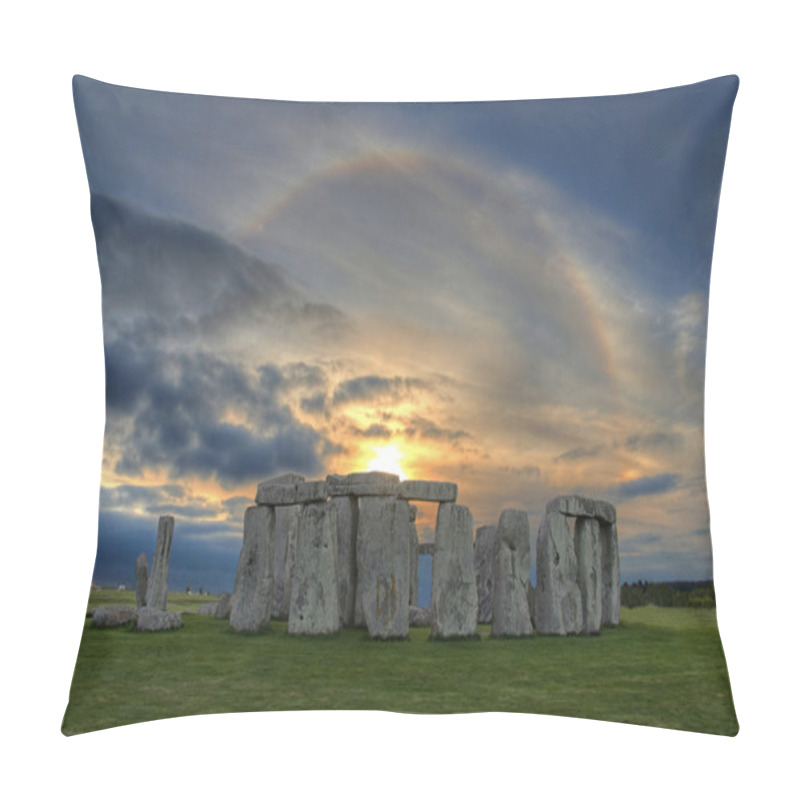 Personality  Sunset Solar Halo Over Stonehenge Pillow Covers