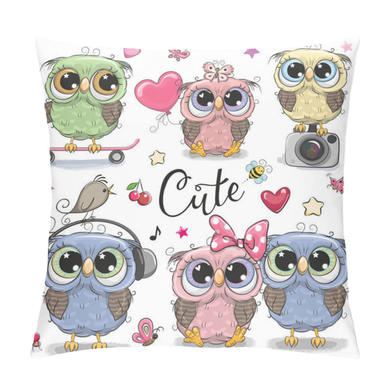 Personality  Set Of Cute Cartoon Owls On A White Background Pillow Covers