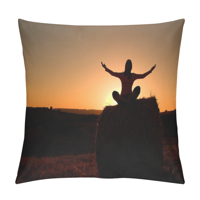 Personality  Woman Silhouette Making Yoga Pillow Covers