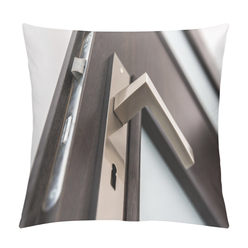 Personality  Modern, Contemporary Satin Handle Pillow Covers