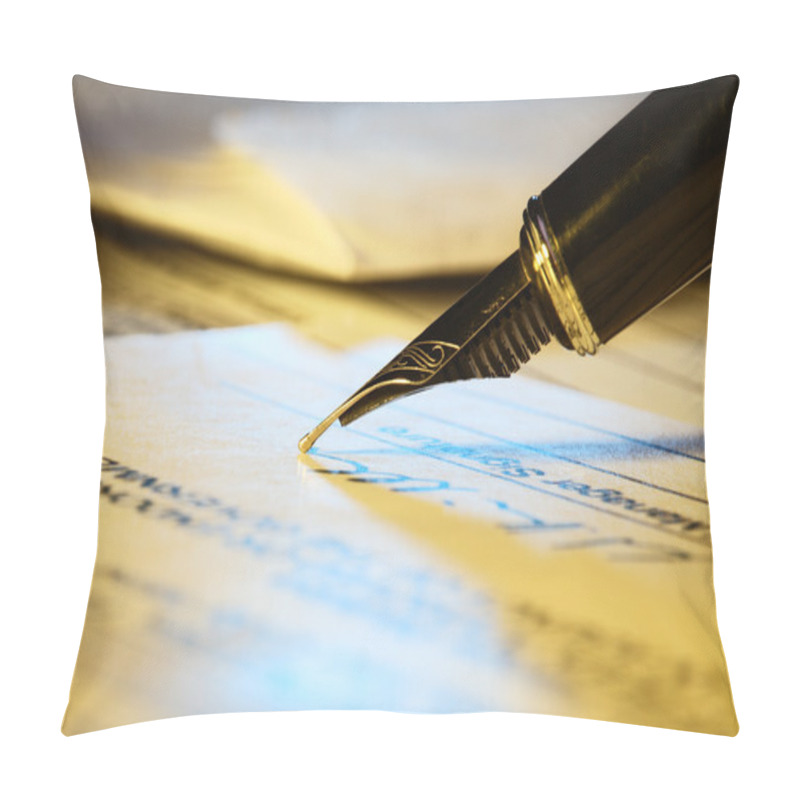 Personality  Signing Contract Pillow Covers