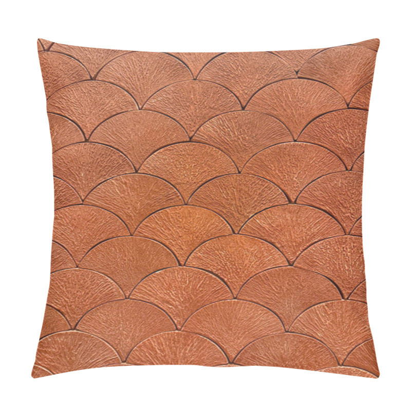 Personality  Texture Of Japanese Fish Scales Or Chinese Fish Skin Wave And Curve Pattern. Asian Curved Fan And Fish Scales Pattern, In Brown Red Color. Seamless Background Texture. Pillow Covers