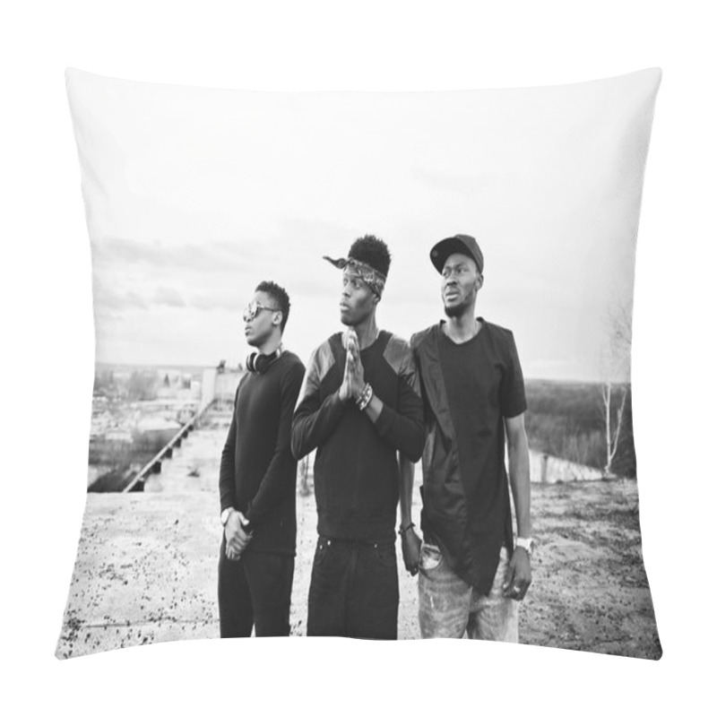 Personality  Three Rap Singers Band On The Roof Pillow Covers