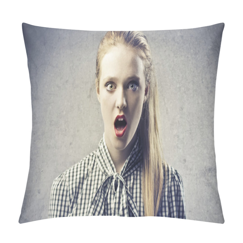 Personality  Blonde Aghast Pillow Covers