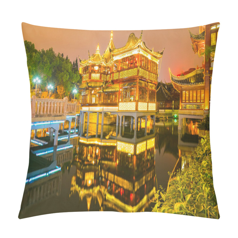 Personality   Yuyuan Garden In Night Time Pillow Covers