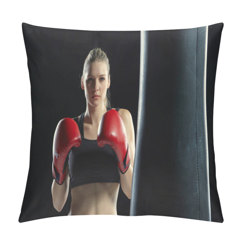 Personality  Beautiful Woman Is Boxing On Black Background Pillow Covers