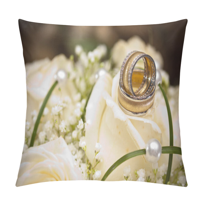 Personality  Wedding Rings And Roses Pillow Covers