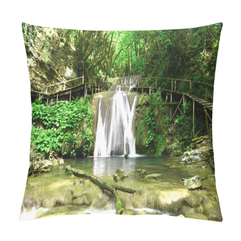 Personality  Beautiful, Picturesque Waterfall Pillow Covers