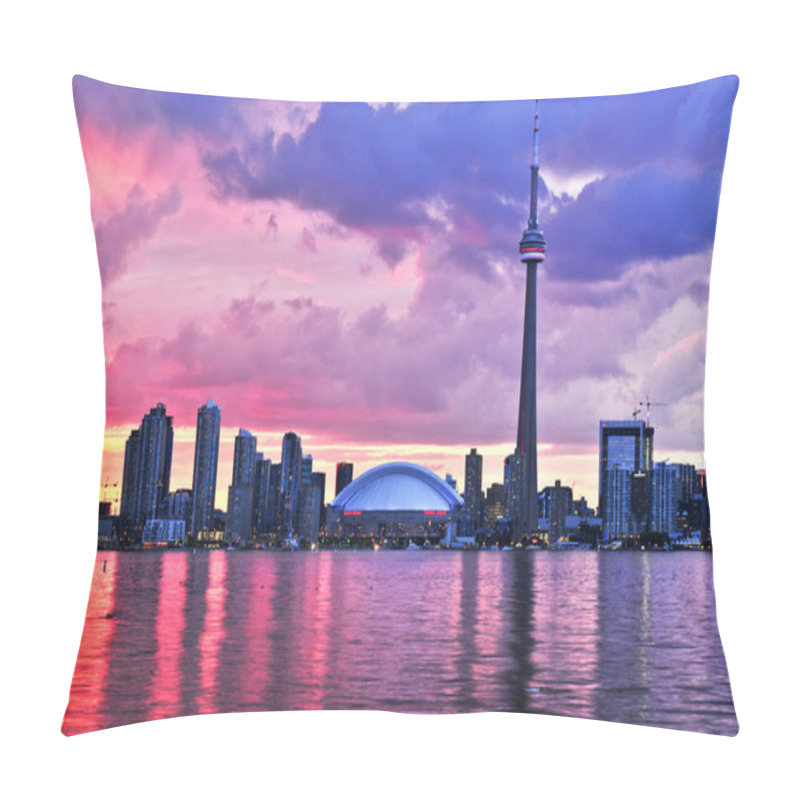 Personality  Scenic View At Toronto City Pillow Covers