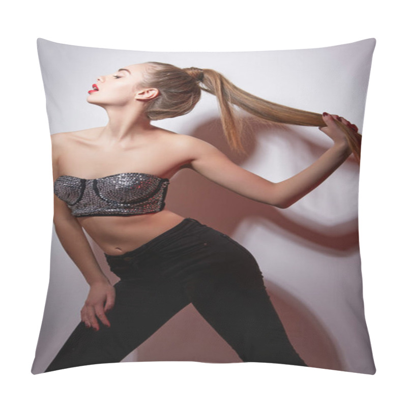 Personality  Beautiful Girl In Sparkling Bra Pillow Covers