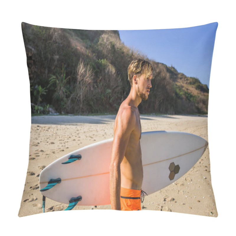 Personality  Side View Of Man With Surfing Board Looking Away On Sandy Beach Pillow Covers