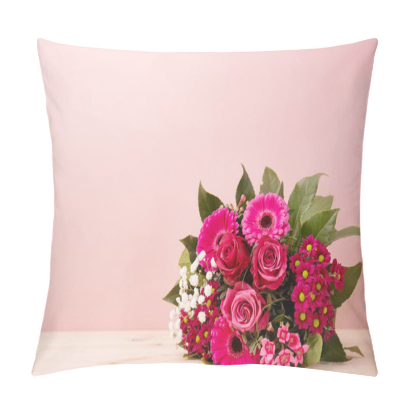 Personality  Lush Beautiful Bouquet On Pink Pillow Covers