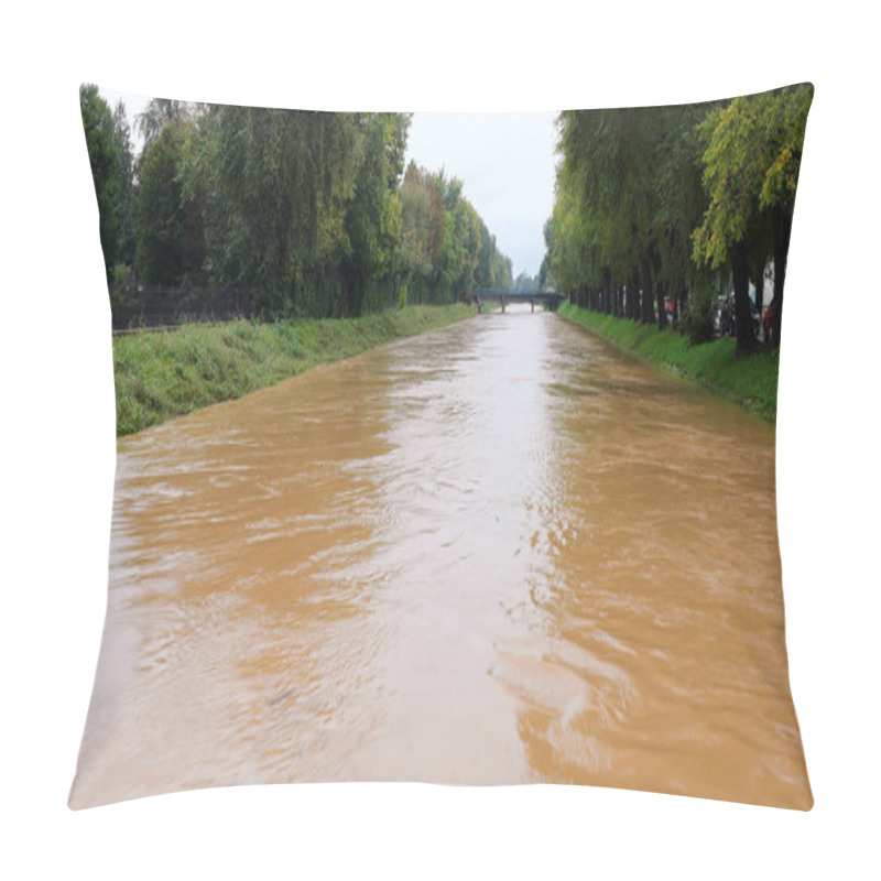 Personality  Extremely High Level Of The Muddy Brown Waterway Is About To Overflow And Breach The Riverbanks Pillow Covers