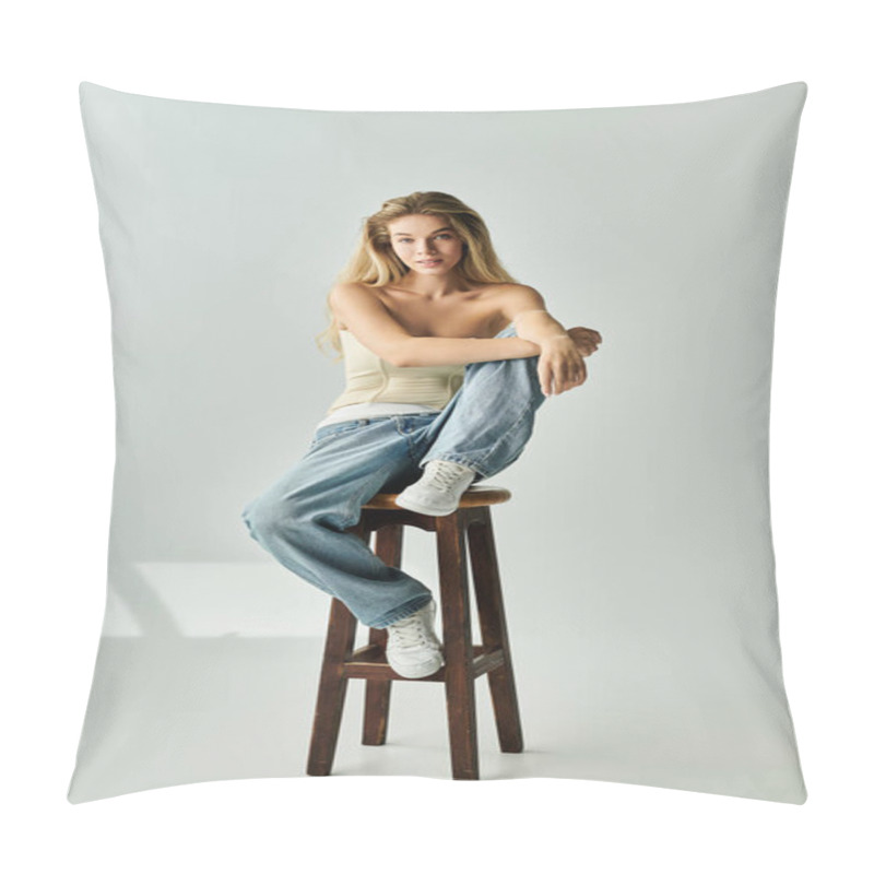 Personality  A Young Woman With Flowing Hair Poses Thoughtfully On A Stool, Showcasing Her Natural Beauty. Pillow Covers