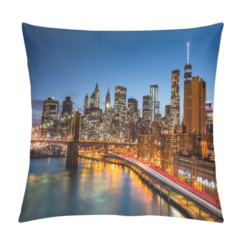 Personality  Financial District At Dusk Pillow Covers