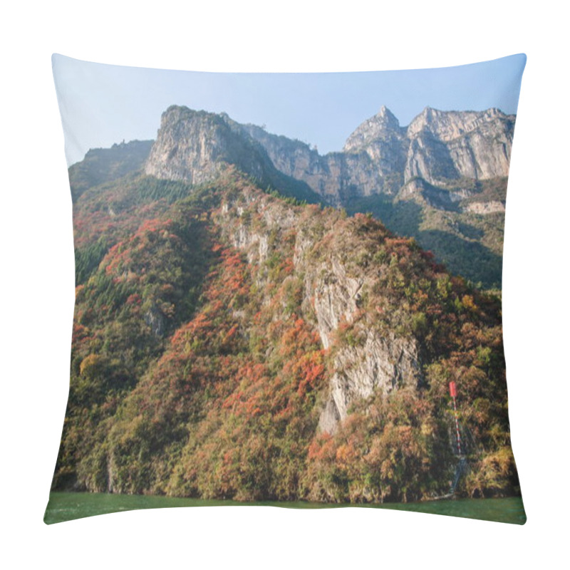 Personality  Yangtze River Three Gorges Wu Gorge Pillow Covers