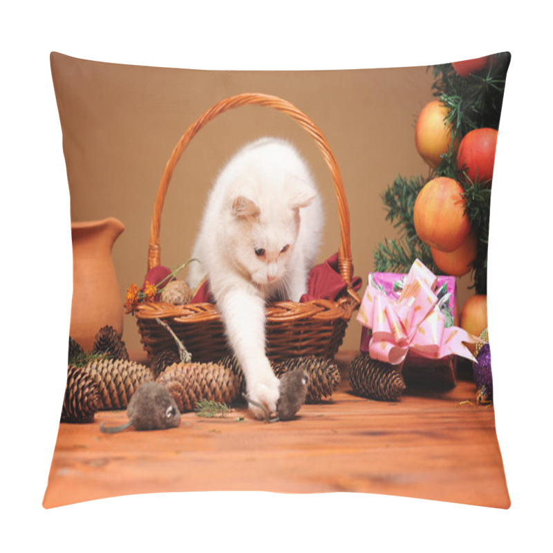 Personality  White Cat Playing With A Plush Mice Pillow Covers