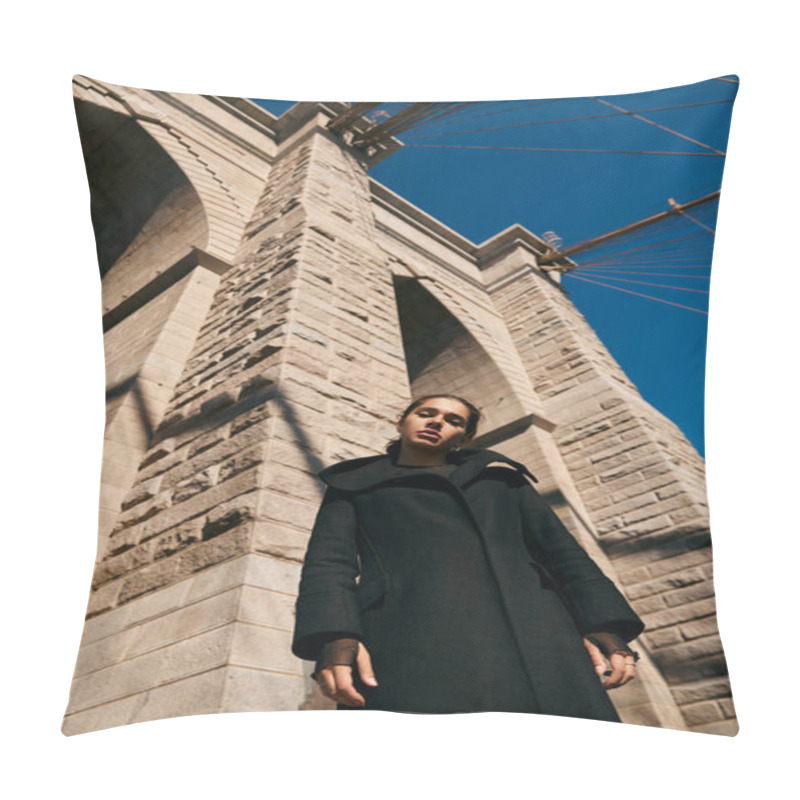 Personality  A Young Woman Stands Against A Towering Bridge Structure In New York City. Pillow Covers