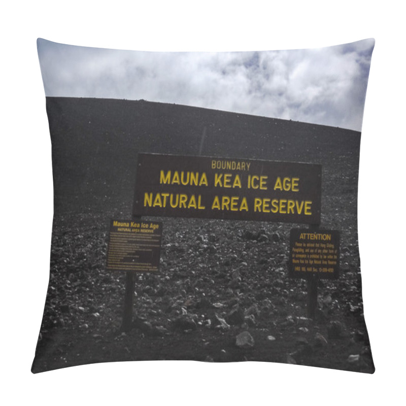 Personality  Sunset On The Summit Of Mauna Kea On The Big Island Of Hawaii  Pillow Covers