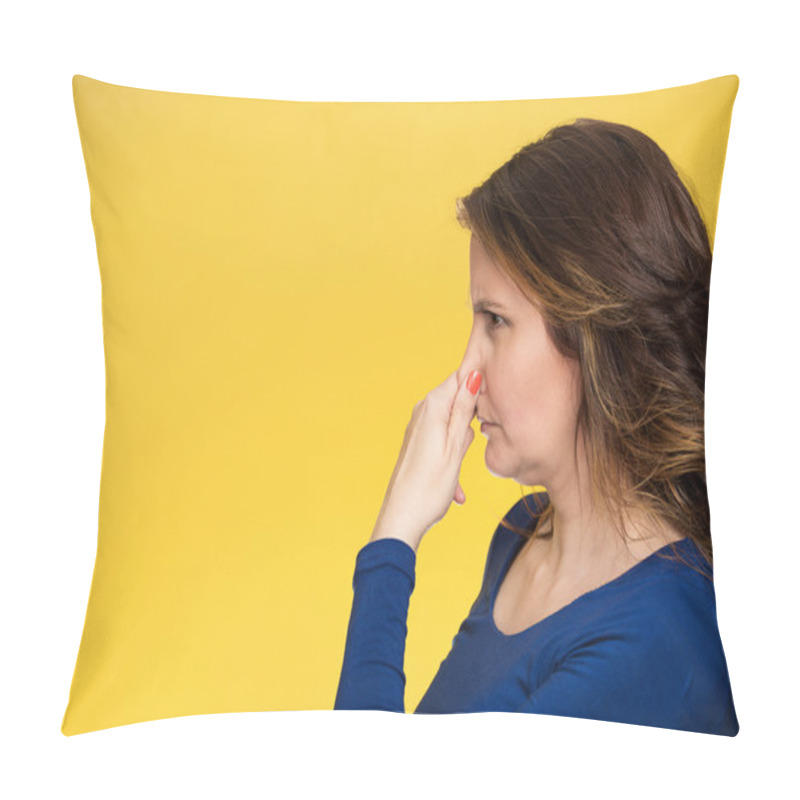 Personality  Bad Smell Woman Covers Pinches Her Nose Pillow Covers