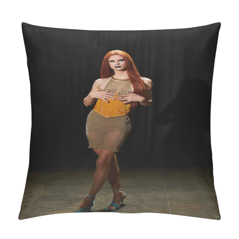 Personality  A Drag Diva Poses In A Sparkling Gold Mesh Dress. Pillow Covers