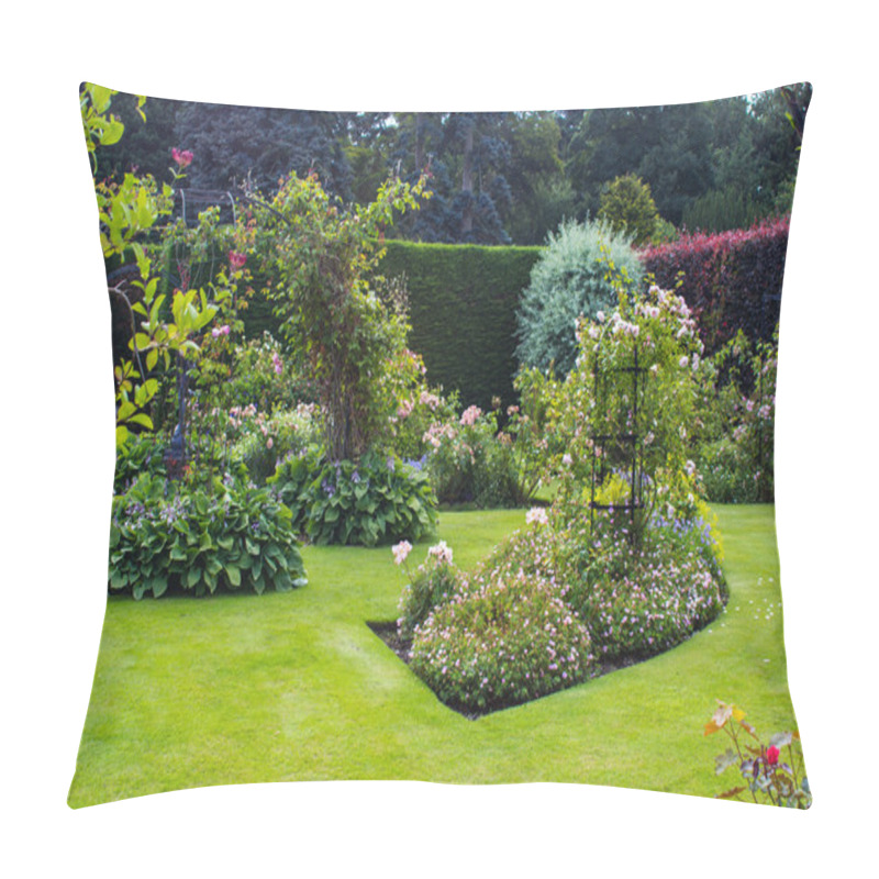 Personality  Beautiful Walled Garden Pillow Covers