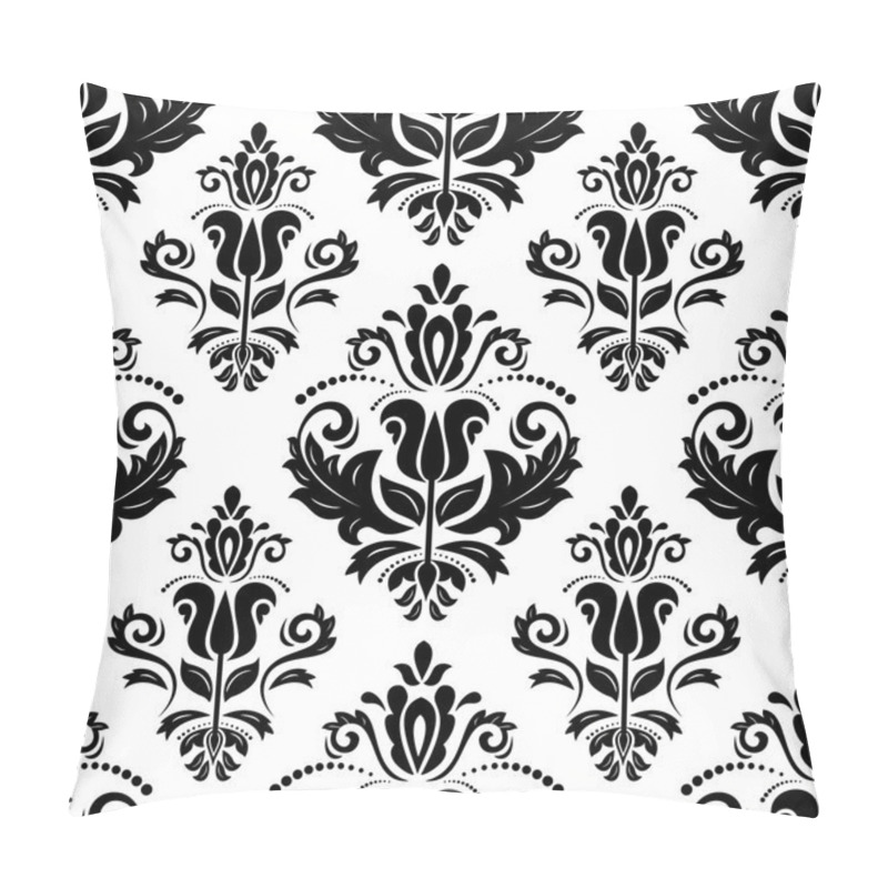 Personality  Damask Seamless Pattern. Abstract Background Pillow Covers