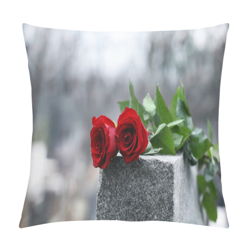 Personality  Red Roses On Grey Granite Tombstone Outdoors. Funeral Ceremony Pillow Covers