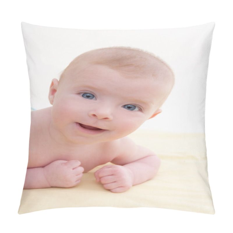 Personality  Bond Little Baby Blue Eyes Lying Down Smiling Pillow Covers