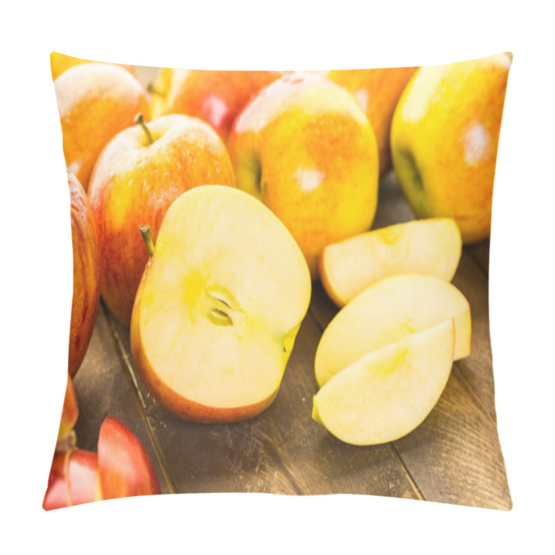 Personality  Variety Of Organic Apples Pillow Covers