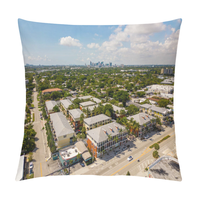 Personality  Wilton Manors, FL, USA - May 3, 2023: Aerial Photo Belle Isle Condominiums, Wilton Manors Real Estate Pillow Covers