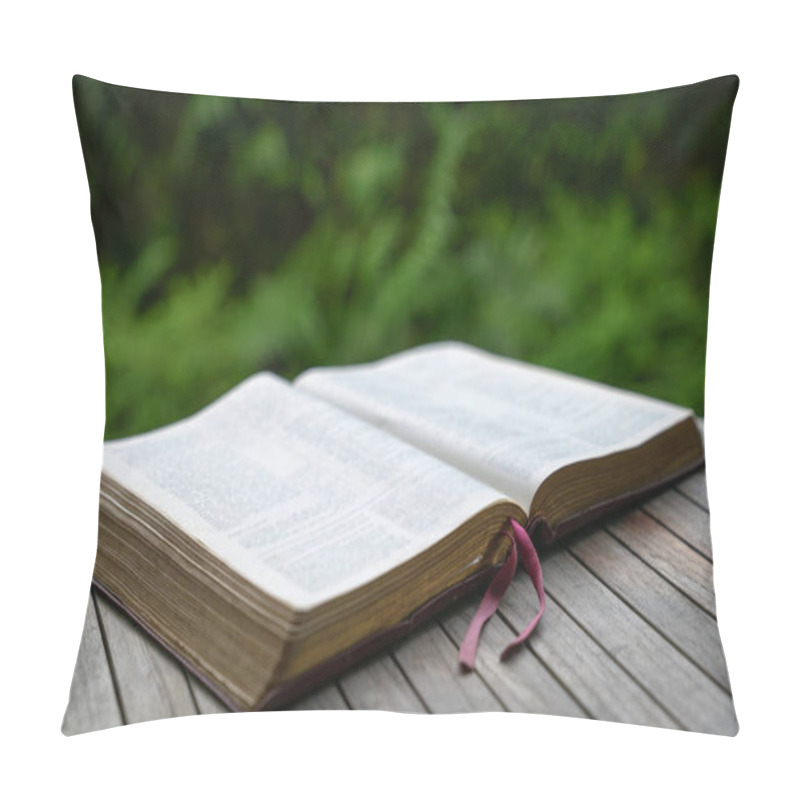 Personality  Open Bible On Wooden Table. Soft Blur Effect With Focus On Book Mark. Green Nature At Background. Pillow Covers