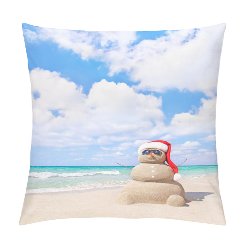 Personality  Smiling Sandy Snowman In Red Santa Hat On The Sea Beach Pillow Covers