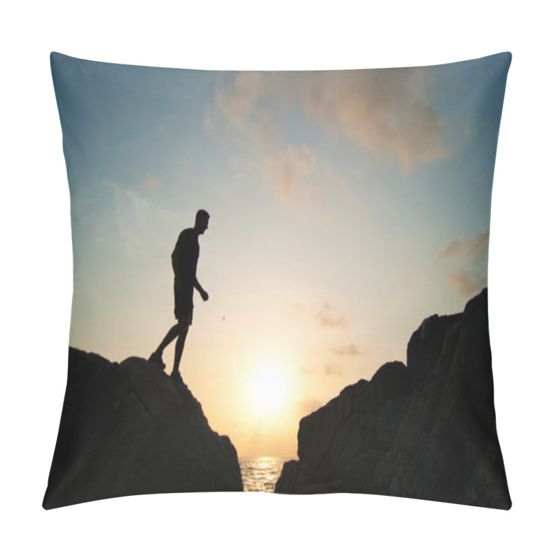 Personality  The Jumping Man On Rocks Pillow Covers