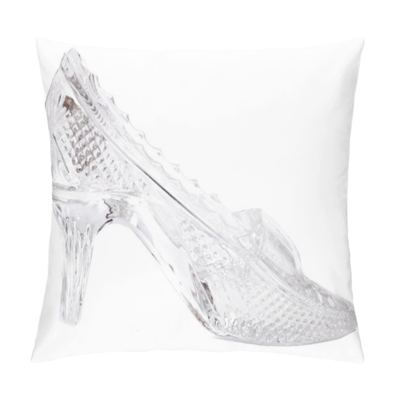 Personality  Woman Glass Shoe With Reflection Isolated On Black Background Pillow Covers